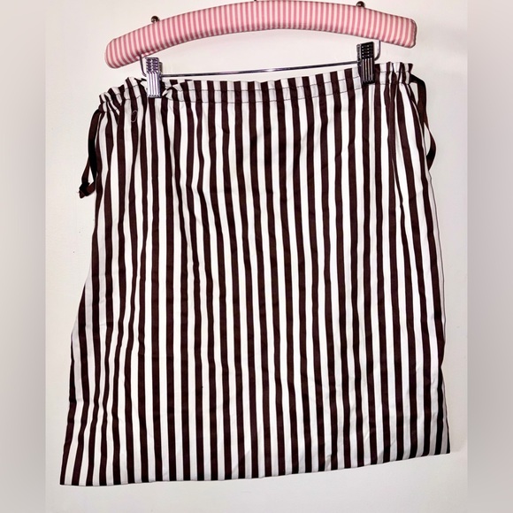 Henri Bendel Authentic Brown and White Striped Garment/Dust/Laundry Bag - Picture 5 of 11